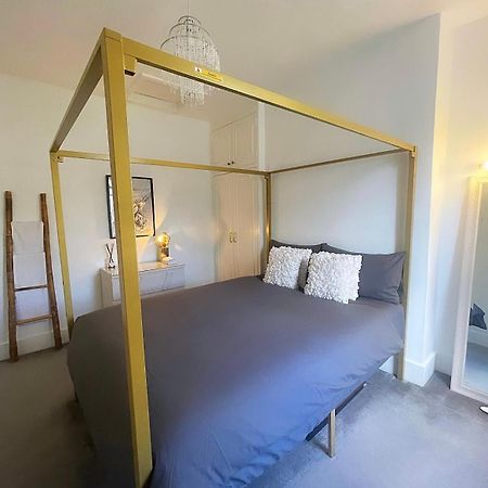 Queen Bedroom In Maida Vale Лондон Екстер'єр фото