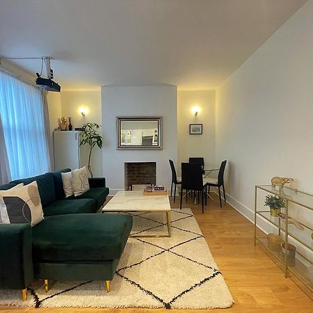 Queen Bedroom In Maida Vale Лондон Екстер'єр фото