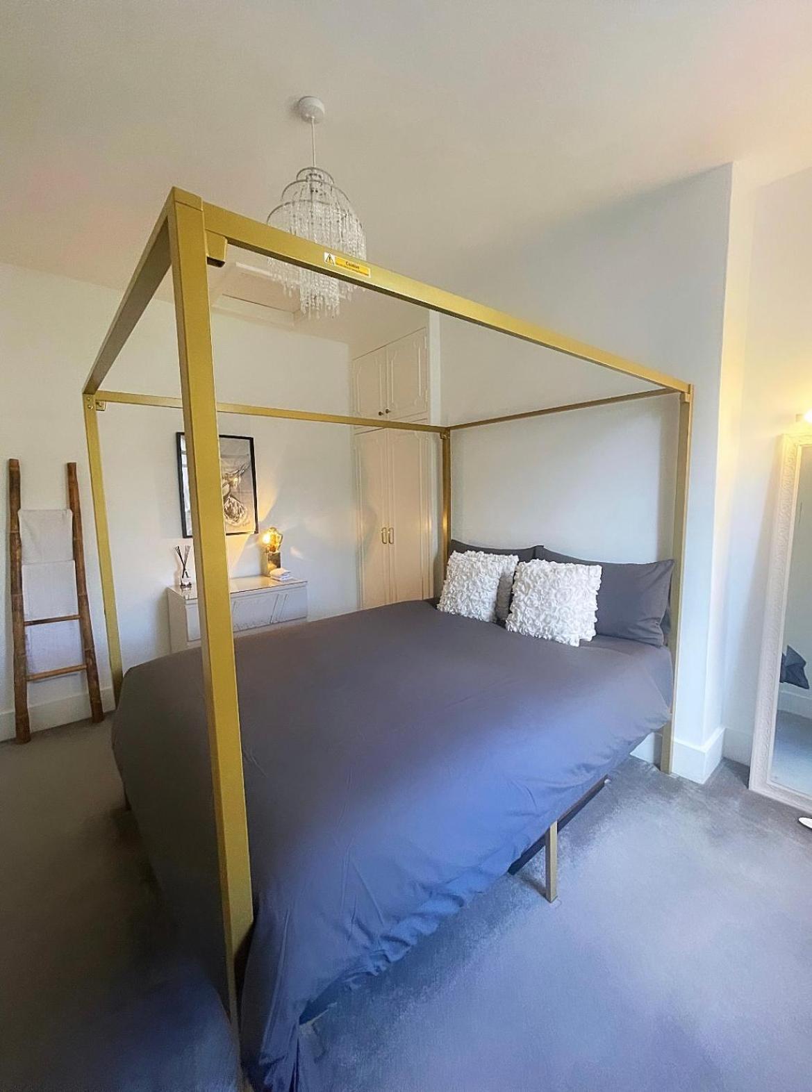 Queen Bedroom In Maida Vale Лондон Екстер'єр фото